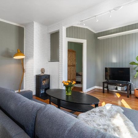 Sunny Apartment In Alesund City Exterior photo