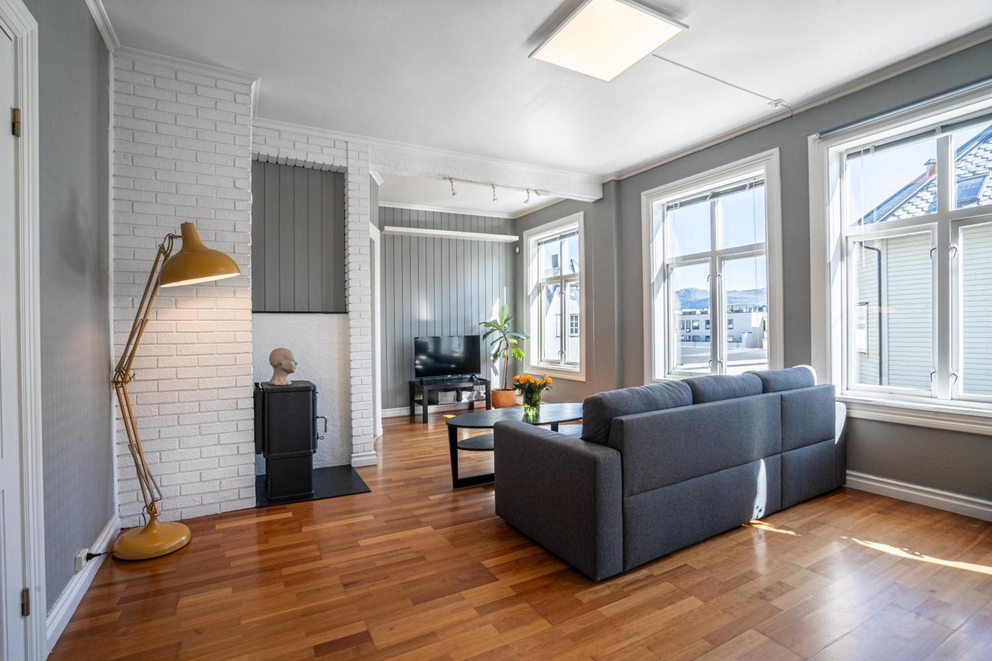 Sunny Apartment In Alesund City Exterior photo